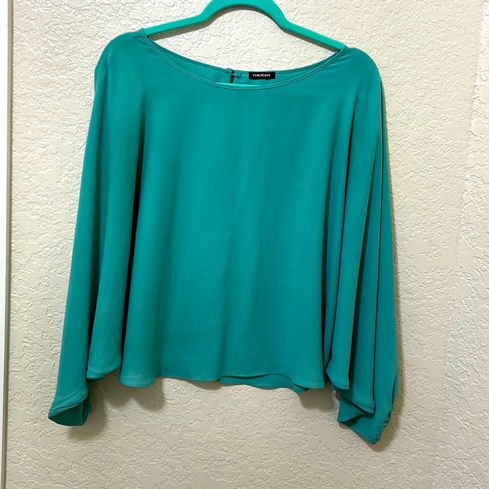 Dolman sleeve blouse